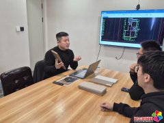 借丰硕的行业经验